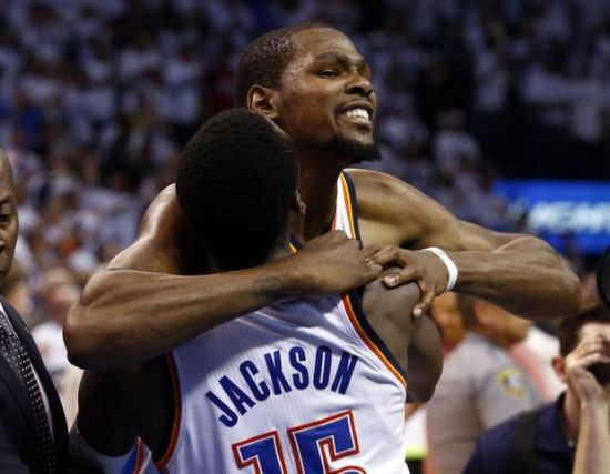 此前曾被美拒签，RMC：伊朗足协将赴美参加抽签，代表团缩减至4人（RMC称伊朗足协将赴美参加抽签，代表团缩至4人，此前曾遭美方拒签）