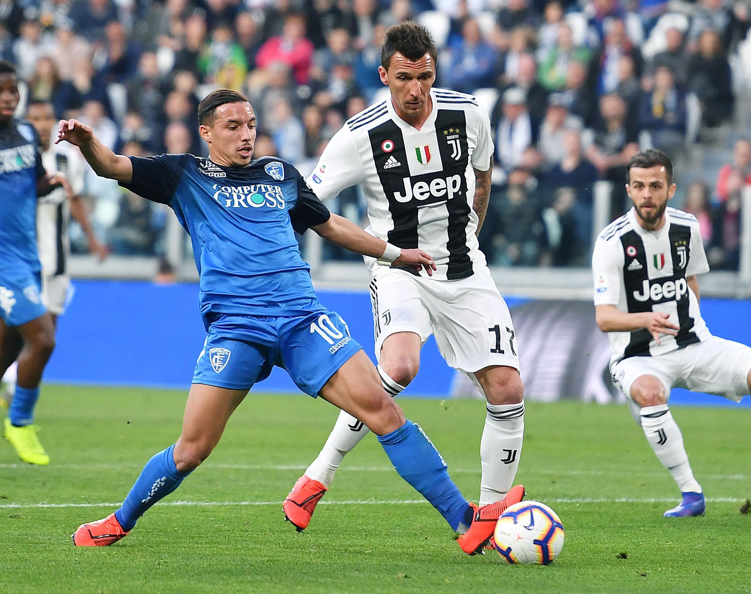 皇马维尼修斯关键进球助球队连胜（维尼修斯关键破门，皇马延续连胜）