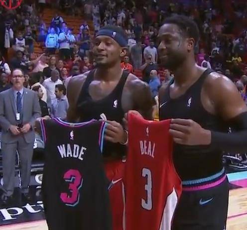 瓜迪奥拉痛陈罗德里缺席之苦：曼城防守危机能否挺过寒冬？（罗德里缺席成瓜帅之痛，曼城防线危机能撑过这个寒冬吗？）