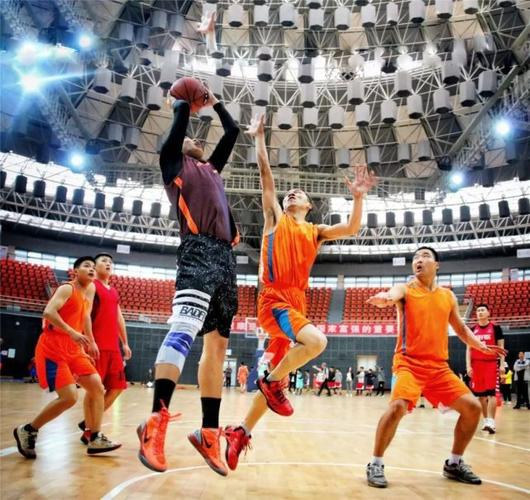 英超战报：巴恩斯双响，迪亚斯破门难救主，纽卡2-1曼城（英超快讯：巴恩斯梅开二度，迪亚斯建功难改败局，纽卡2-1力克曼城）