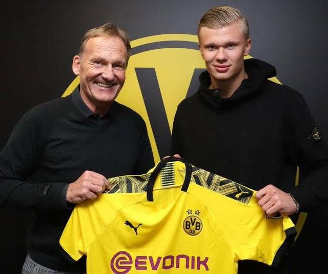 阿斯：西班牙考察帕尔马高中锋马特奥，与阿根廷争夺其代表权（阿斯报：西班牙考察帕尔马中锋马特奥，欲与阿根廷争夺其国家队代表权）