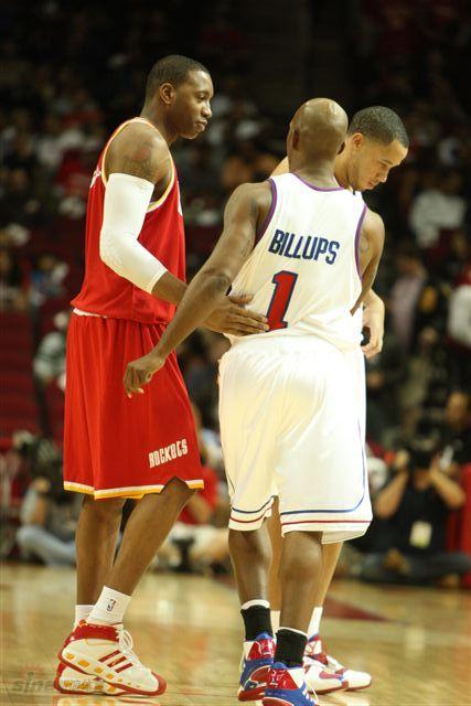 足球这项运动陪伴了我整个初高中，今天我十八岁了，...（从初高中到十八岁，足球一直在我身边…）