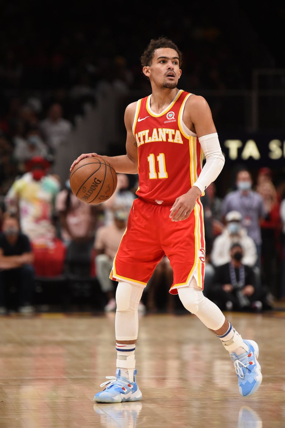 国米vs利物浦：萨拉赫缺阵，劳塔罗、阿坎吉、伊萨克首发（国米对阵利物浦：萨拉赫无缘出战，劳塔罗、阿坎吉、伊萨克领衔首发）