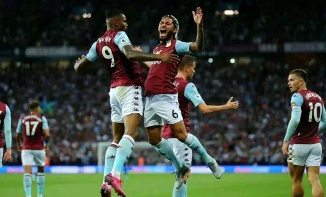 李帅与海港球迷同庆：尊敬的四星球迷，冠军是我们一起拿到的（李帅与海港球迷同庆：致敬四星球迷，冠军属于我们所有人）