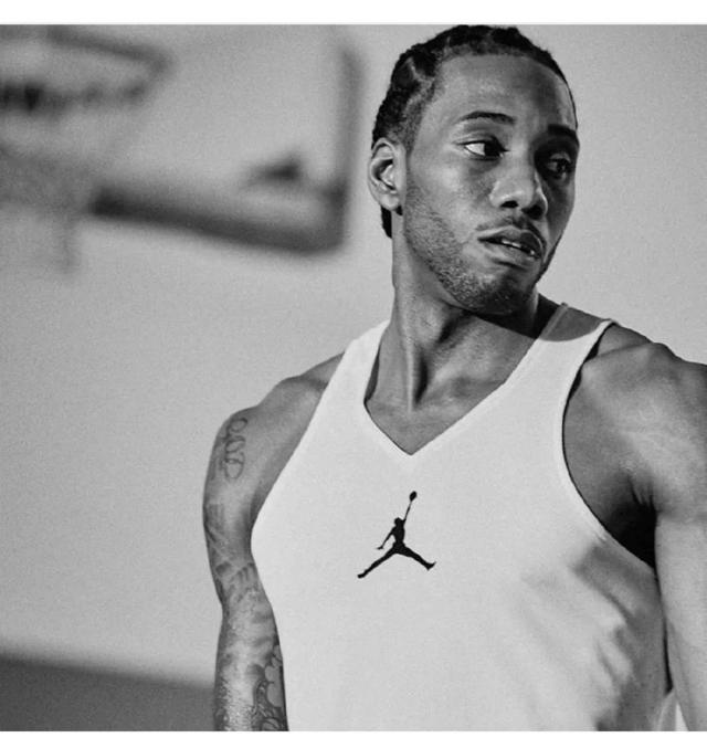 北京95-99山东遭1喜3忧！奥莫特范子铭纯废，曾凡博仍未出选择！（北京95-99不敌山东：一喜三忧，奥莫特与范子铭状态低迷，曾凡博仍未作出选择）