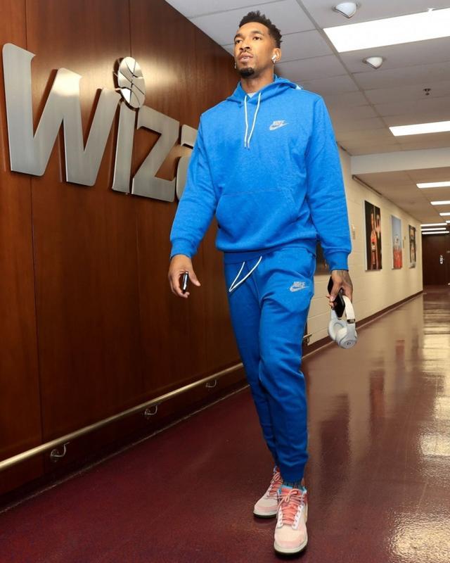 与去年排名相同，北京国安与山东泰山分别锁定中超第四第五（与去年持平，北京国安、山东泰山分列中超第四、第五）