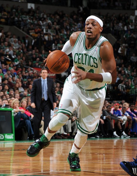 徐正源：对阵神户关键在中场；韦世豪：大腿伤势已经恢复很多（徐正源：中场将成战神户胜负手；韦世豪：大腿伤势已明显好转）